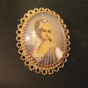 14K gold vintage cameo painted lady brooch